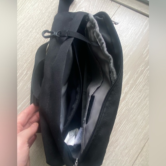 Vans Construct Cross Body Bag - Picture 2 of 5